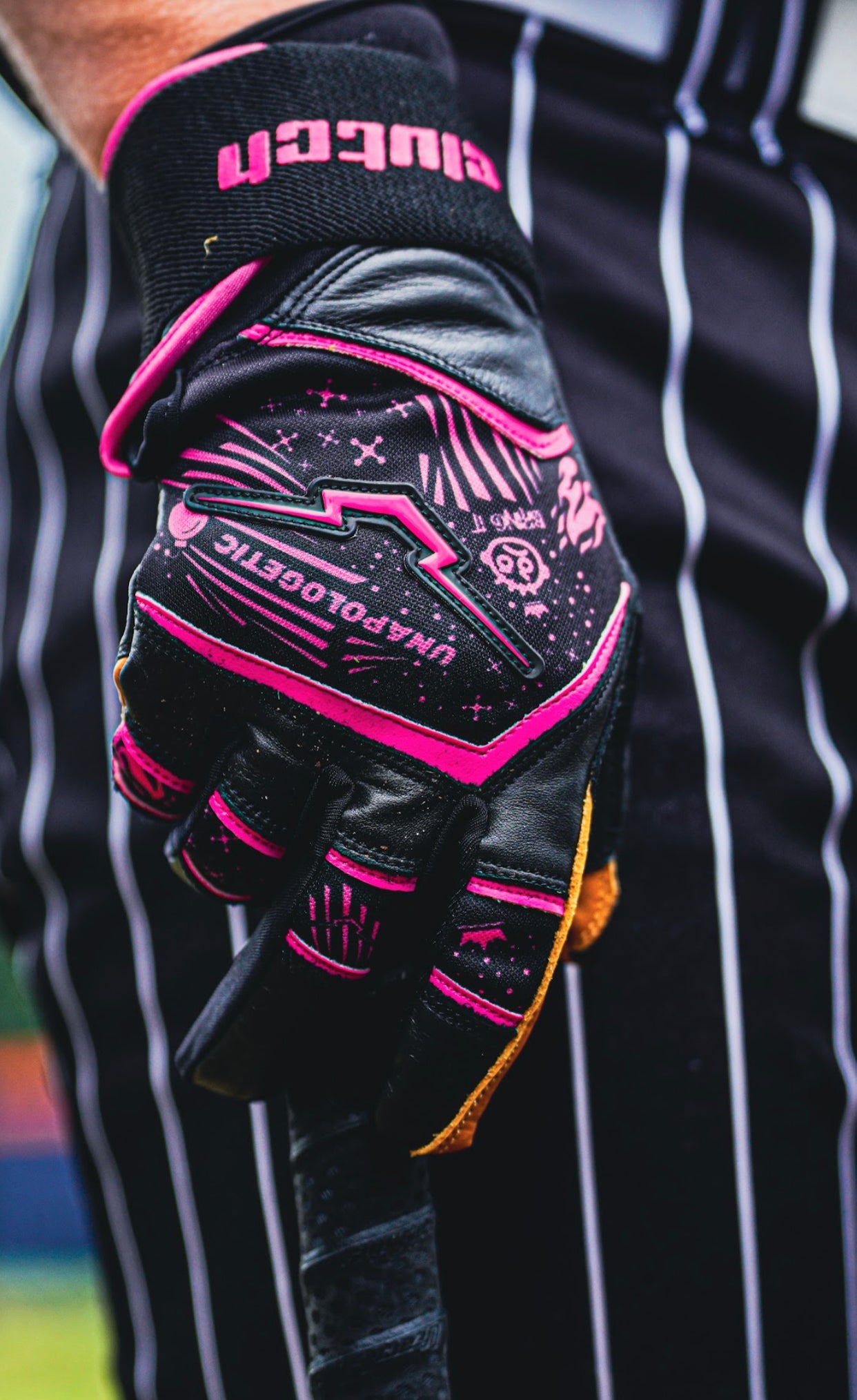 Pink baseball cheap batting gloves